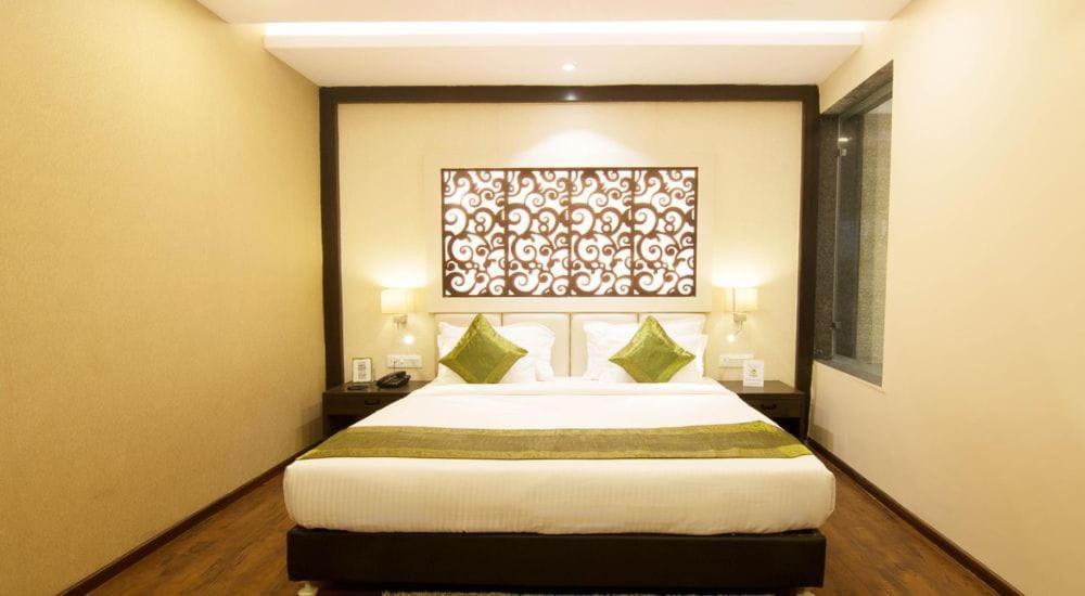 Kc Manor Hotel Jamshedpur Exterior photo