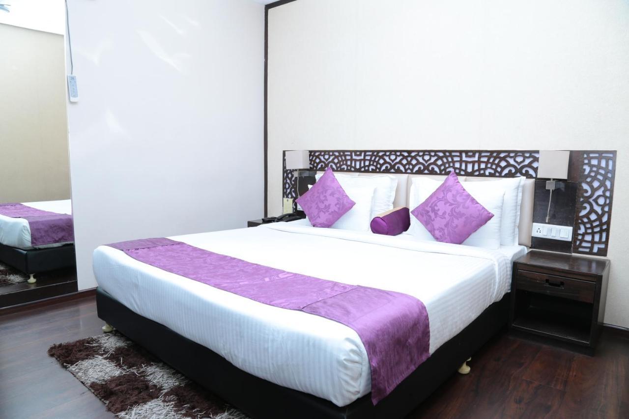 Kc Manor Hotel Jamshedpur Exterior photo